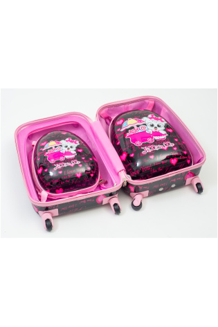 Two pink KIDS LUGGAGE BAGS with hearts on them.